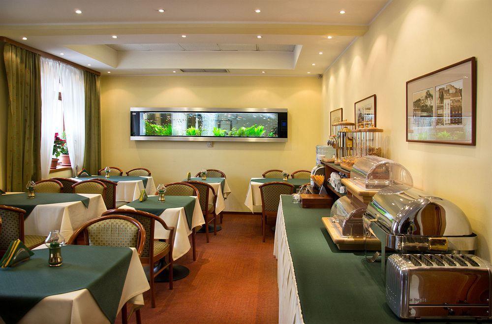 Hotel Brasov Exterior photo